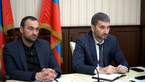 Повышение надёжности электросетевого комплекса Южного Дагестана обсудили на совещании в Дербенте Повышение надёжности электросетевого комплекса Южного Дагестана обсудили на совещании в Дербенте